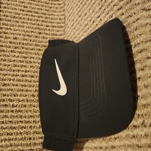Nike  dri-fit golf visor